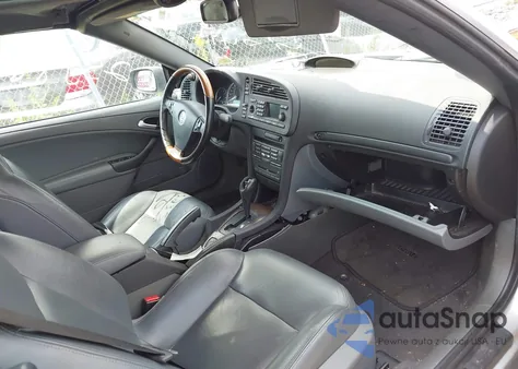 2004 Saab 9-3 Arc z USA, uszkodzony, nr VIN YS3FD79Y646009958